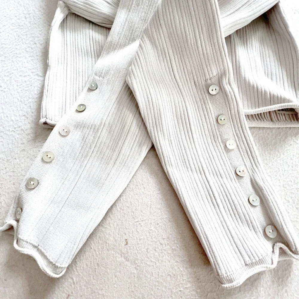Zara Henley Top Women Large Cream Ribbed Knit Button Cuff Crop Casual Trendy
